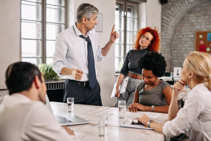 leadership-team-alignment-meeting.jpg