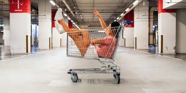 5ec360bfdca6c94e7f602fc0_ecommerce-trends.jpg