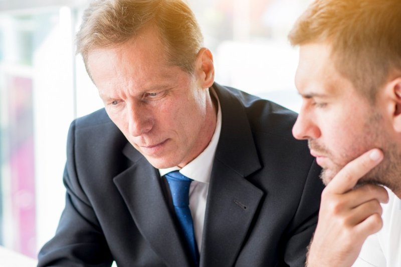 fractional-cmo-meeting-business-owner