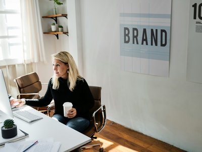 Brand Consistency Across Teams: Tips for CEOs Working With Multiple Creatives