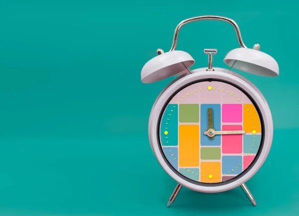 depositphotos_635122620-stock-photo-time-blocking-concept-ringing-twin