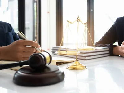 Marketing Legal Services Without Breaching Compliance
