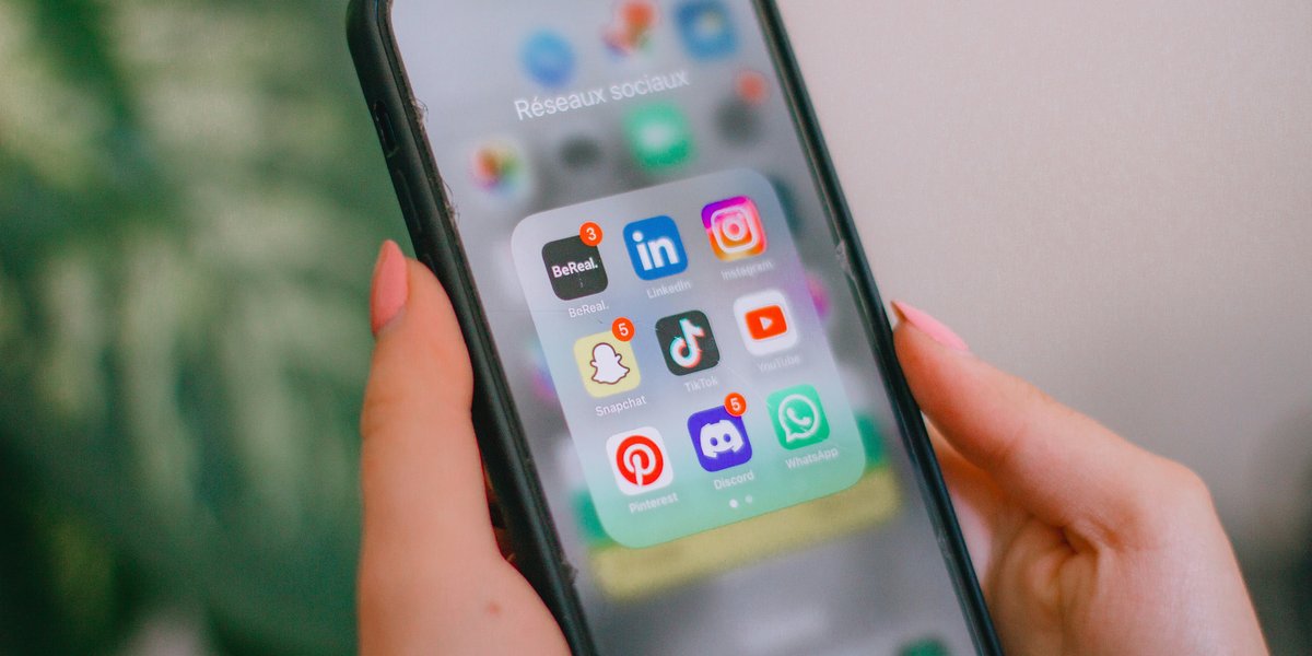 swello-6fc2LXMaIzM-unsplash